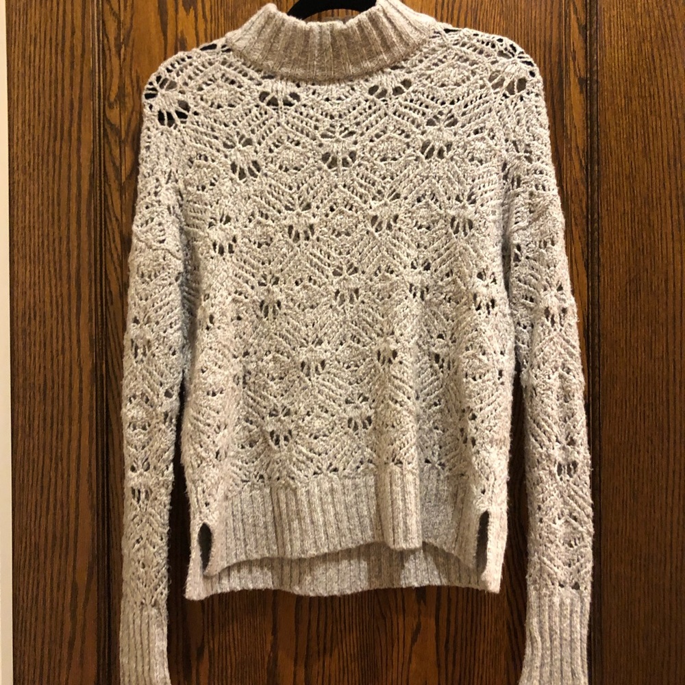 American eagle sweater